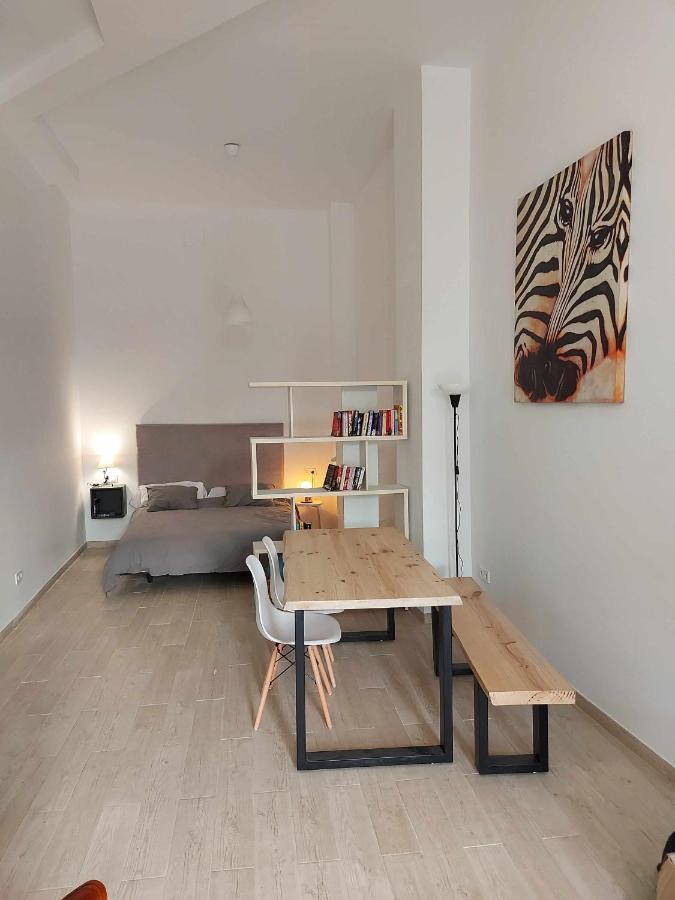 Claveles Suite By Lets Málaga Exteriör bild